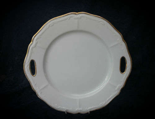 Vintage Bavaria Teapot 200x260x145mm and Cake plate 258x252mm- Teapot inside rim chipped see photos