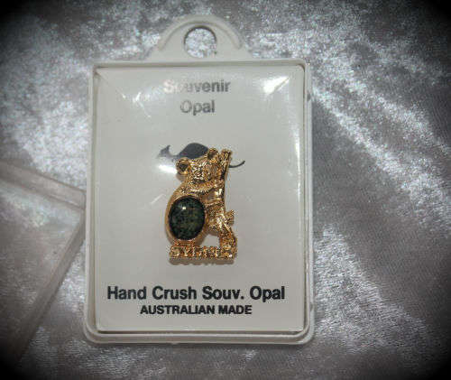 Hand Crush Souvenir Opal brooch made in Australia