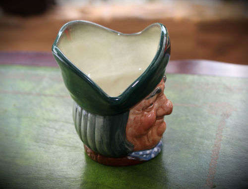 Toby Philpots D6043 - Mini - Royal Doulton Character Jug 82x95x70mm