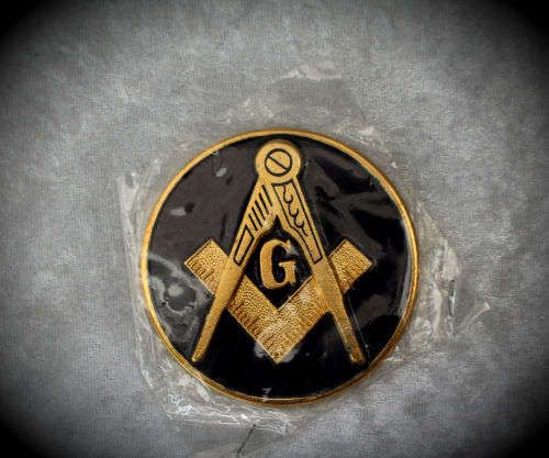 Masonic Badge -(plastic) Square & Compasses With "G" Round