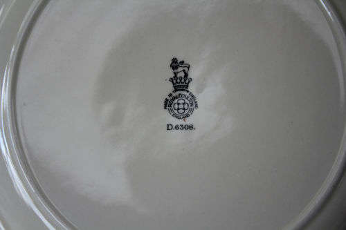 Large Vintage Royal Doulton D.6308 Plate 266mm