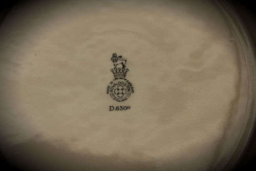 Large Vintage Royal Doulton D.6308 Plate 266mm