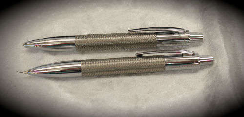 HIGH QUALITY-JOHNNIE WALKER PEN AN PENCIL SET IN DISPLAY BOX