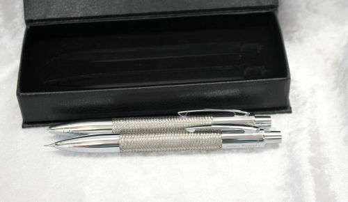 HIGH QUALITY-JOHNNIE WALKER PEN AN PENCIL SET IN DISPLAY BOX