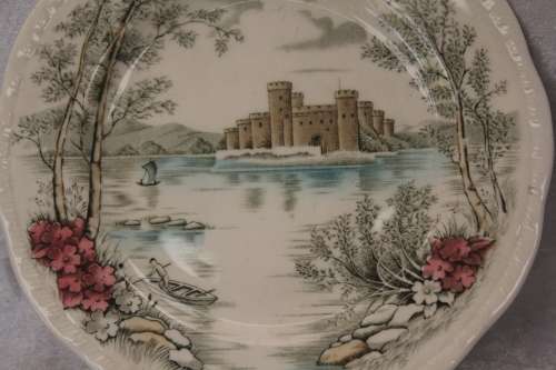 Alfred Meakin Plate Queens Castle Hand Engraved Staffordshire England 180mm