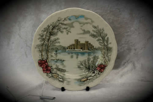 Alfred Meakin Plate Queens Castle Hand Engraved Staffordshire England 180mm