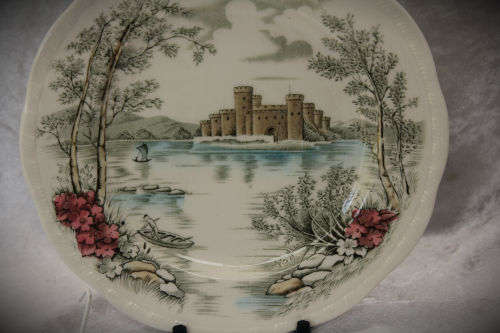 Alfred Meakin Plate Queens Castle Hand Engraved Staffordshire England 180mm