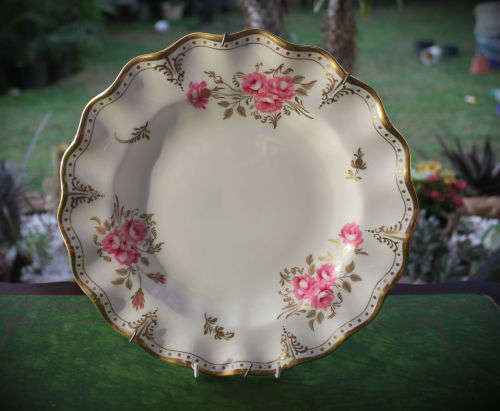 Royal Crown Derby Royal Pinxton Roses A.1155 XLV English Bone China Plate 261mm