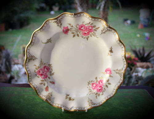 Royal Crown Derby Royal Pinxton Roses A.1155 XLV English Bone China Plate 261mm