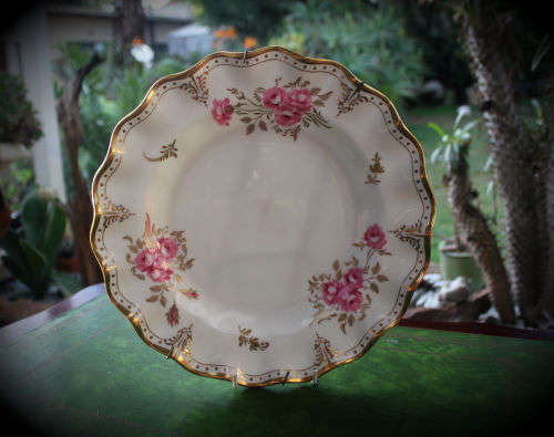 Royal Crown Derby Royal Pinxton Roses A.1155 XLV English Bone China Plate 261mm