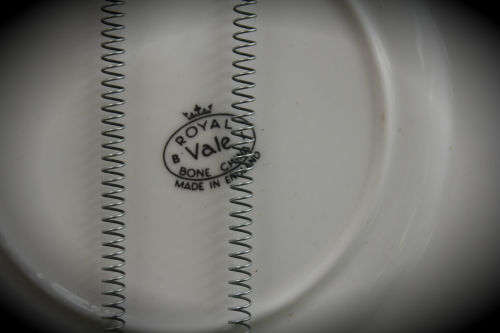 Vintage Royal VALE Plate Bone China Made in England 159mm