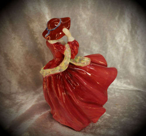 Vintage Royal Doulton Doll "Top O'The Hill Copr 1937 HN1834 190x137mm