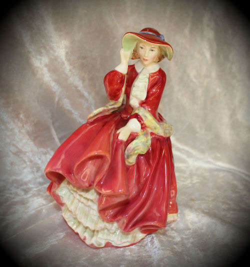 Vintage Royal Doulton Doll "Top O'The Hill Copr 1937 HN1834 190x137mm