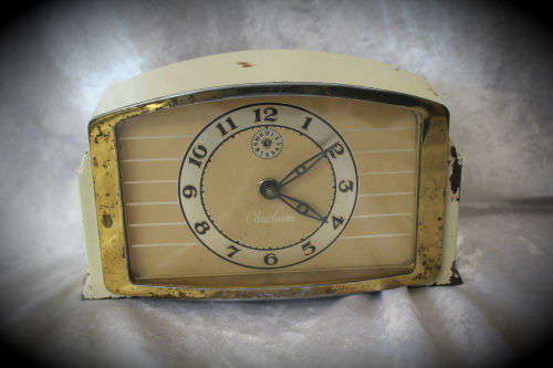 Vintage Chatham Windup Alarm Clock-Lux Clock MFG Waterbury.Conn.USA-Not working