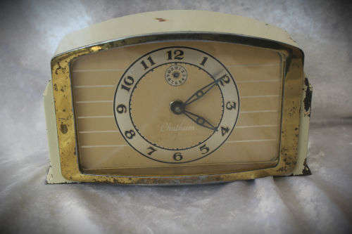 Vintage Chatham Windup Alarm Clock-Lux Clock MFG Waterbury.Conn.USA-Not working