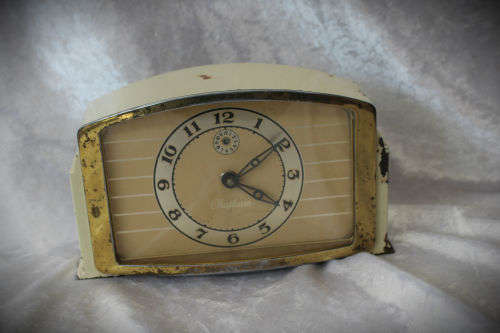 Vintage Chatham Windup Alarm Clock-Lux Clock MFG Waterbury.Conn.USA-Not working
