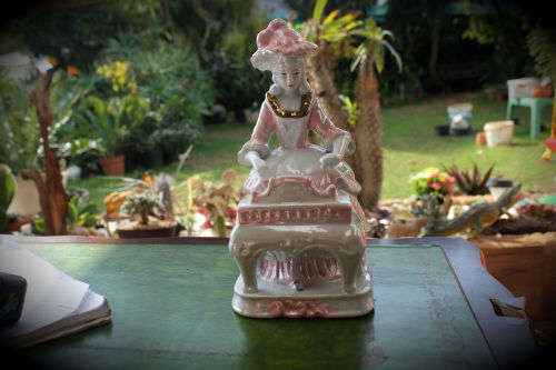 Vintage Porcelain Figurine  lady playing piano 115x105mm