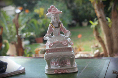Vintage Porcelain Figurine  lady playing piano 115x105mm