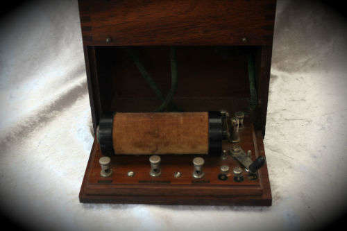 Portable induction apparatus The EROS Portable Medical Coil in wood box ..sold as found