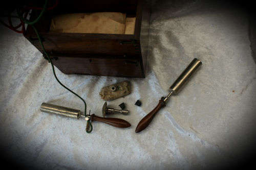 Portable induction apparatus The EROS Portable Medical Coil in wood box ..sold as found