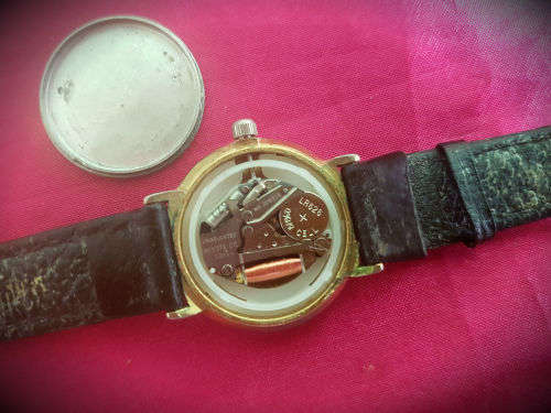 Vintage JETIME watch JAPAN Movement - Glass Cracked -working -new Battery-Leather strap 32mm