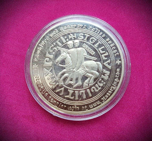 Masonic UK Art challenge Coin 24k Gold Plated red enamel cross Knights Templar Coin