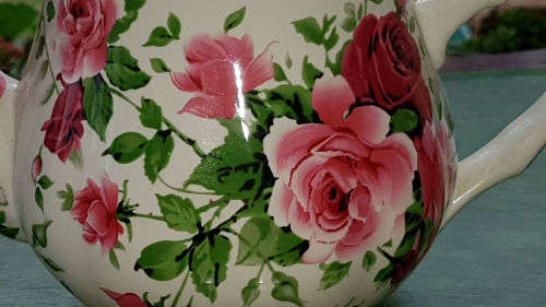 Victorian ROSE By William James Fine Stoneware Teapot 190x245x140mm