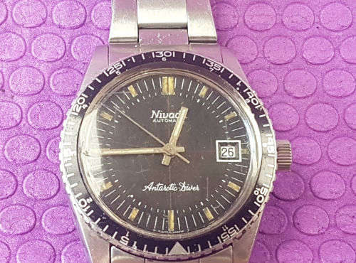 1960's Nivada Antarctic Diver Mens Automatic watch 57037 -RUNS AND STOPS need service or repairs