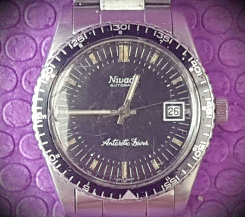 1960's Nivada Antarctic Diver Mens Automatic watch 57037 -RUNS AND STOPS need service or repairs