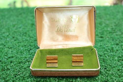 Vintage Pair of cufflinks styled by Da Vinci - original box