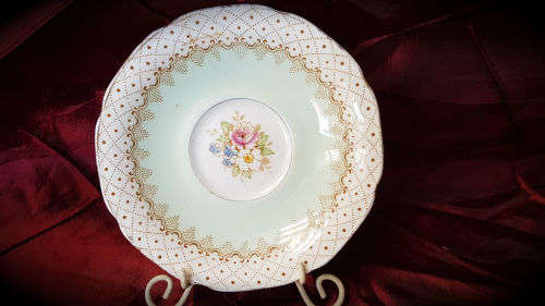 Small Vintage Paragon Plate 113mm Fine Bone China,by appointment - see Crack