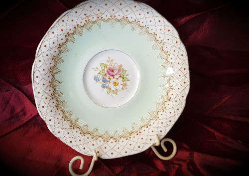 Small Vintage Paragon Plate 113mm Fine Bone China,by appointment - see Crack