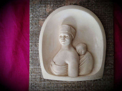 1968 Gesso Sculpture of Xhosa  mother and child  by Robert Bain well known SA artist. 1.85kg