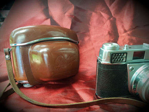 Vintage Kodak Retina-Xenar 35mm Camera F:2.8/50mm Schneider-Kreuznach Lens See condition with Bag