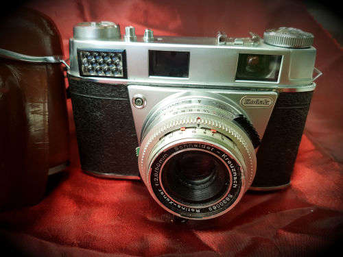 Vintage Kodak Retina-Xenar 35mm Camera F:2.8/50mm Schneider-Kreuznach Lens See condition with Bag