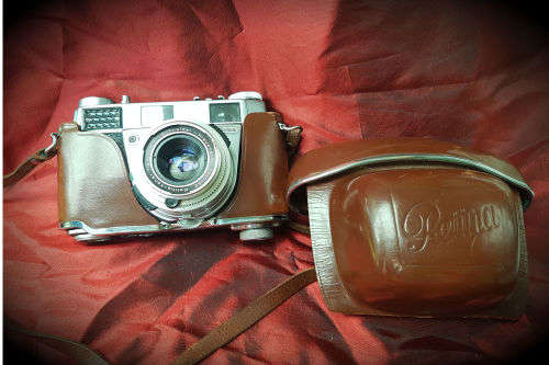 Vintage Kodak Retina-Xenar 35mm Camera F:2.8/50mm Schneider-Kreuznach Lens See condition with Bag