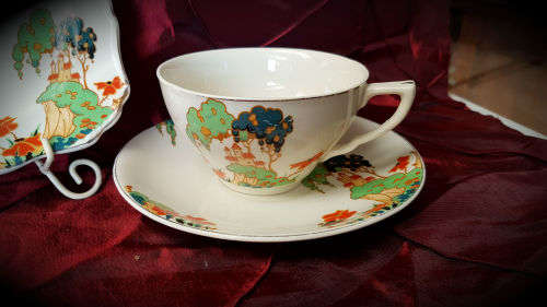 1920-1939 J&G Meakin Fairy Castles Trio made in England