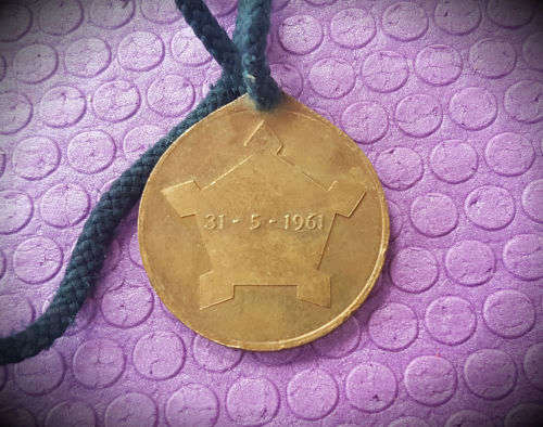 31-5-1961 -- SA Republiek wording -- Republic South Africa -- medallion - pendant
