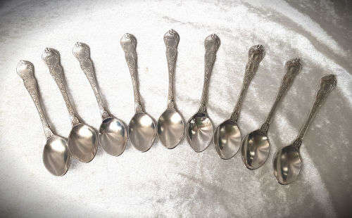9 EPNS Sina or Gina teaspoons 116mm