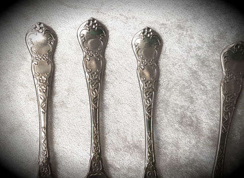 9 EPNS Sina or Gina teaspoons 116mm