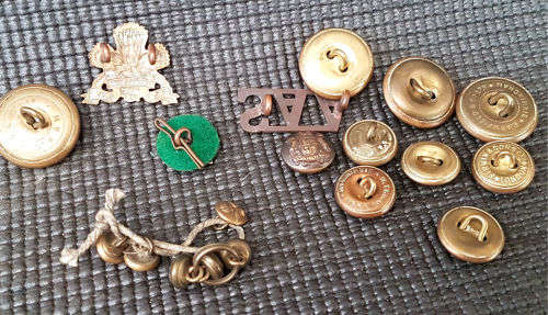 lot of old South African Military Badges and Buttons as in photos