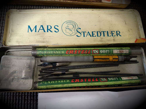 4 RARE!!! Vintage Collectible Mars Staedtler metal tin with Uno Stencils and contents (Germany)