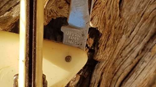 3 old small Keyring folding knifes 1x Richards sheffield , 1x Inter Italy Tri-angle 2 blade Knife a.