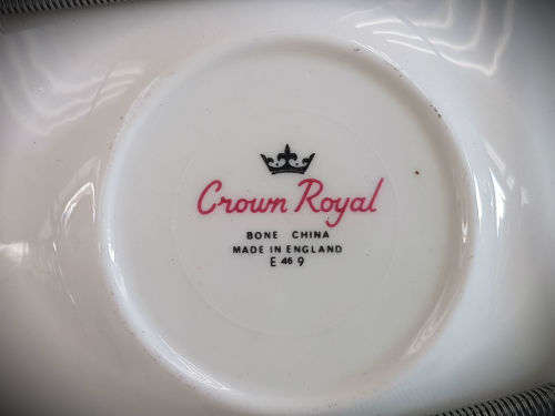 Crown Royal Saucer E469 -Bone China made in England -141mm -with wire wall Hanger