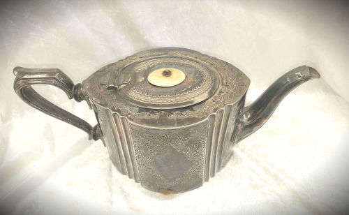Antique MARK WILLIS AND SON (MW & S)Silver Plated Teapot  Nr 4484- 140x310x105mm England