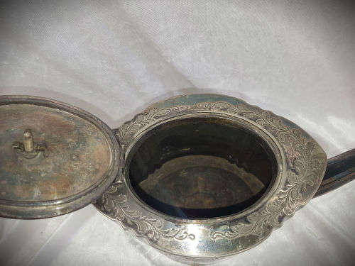 Antique MARK WILLIS AND SON (MW & S)Silver Plated Teapot  Nr 4484- 140x310x105mm England