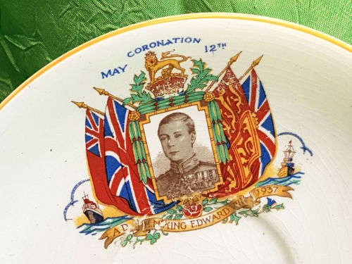 King Edward VIII 1937 Plate and Queen Elizabeth II Coronation Silver Jubilee of Queen 1977 Pomander