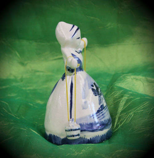 Vintage Elweco Delfware HU242 Figurine 115mm