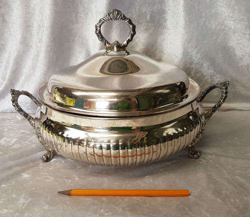 Silver Plated Tureen EM-ESS Silver Plated on Brass Lid has a small bend 240x400x330mm