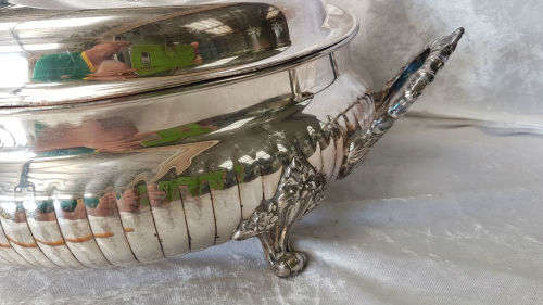 Silver Plated Tureen EM-ESS Silver Plated on Brass Lid has a small bend 240x400x330mm